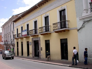 Casa Ponce [22 viviendas, Quito]