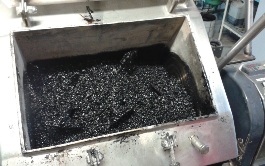 Mixing (aggregate waste) bitumen filler