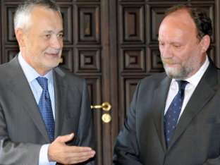 José Antonio Griñán junto al rector de la Universidad de Granada, Francisco Gonz