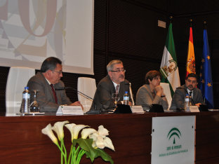 Los Consejeros de Economía y de Obras Públicas en un acto de presentación