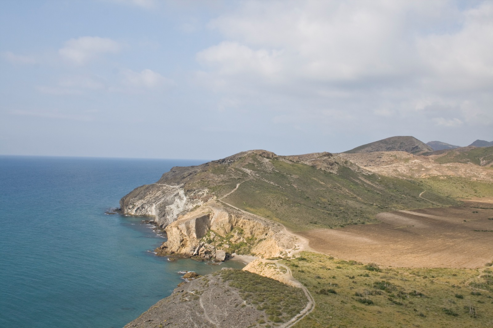 La Junta de Andalucía, a través de la Consejería de Sostenibilidad, Medio Ambiente y Economía Azul, destaca la importancia de la educación como elemento clave para la gestión del litoral.