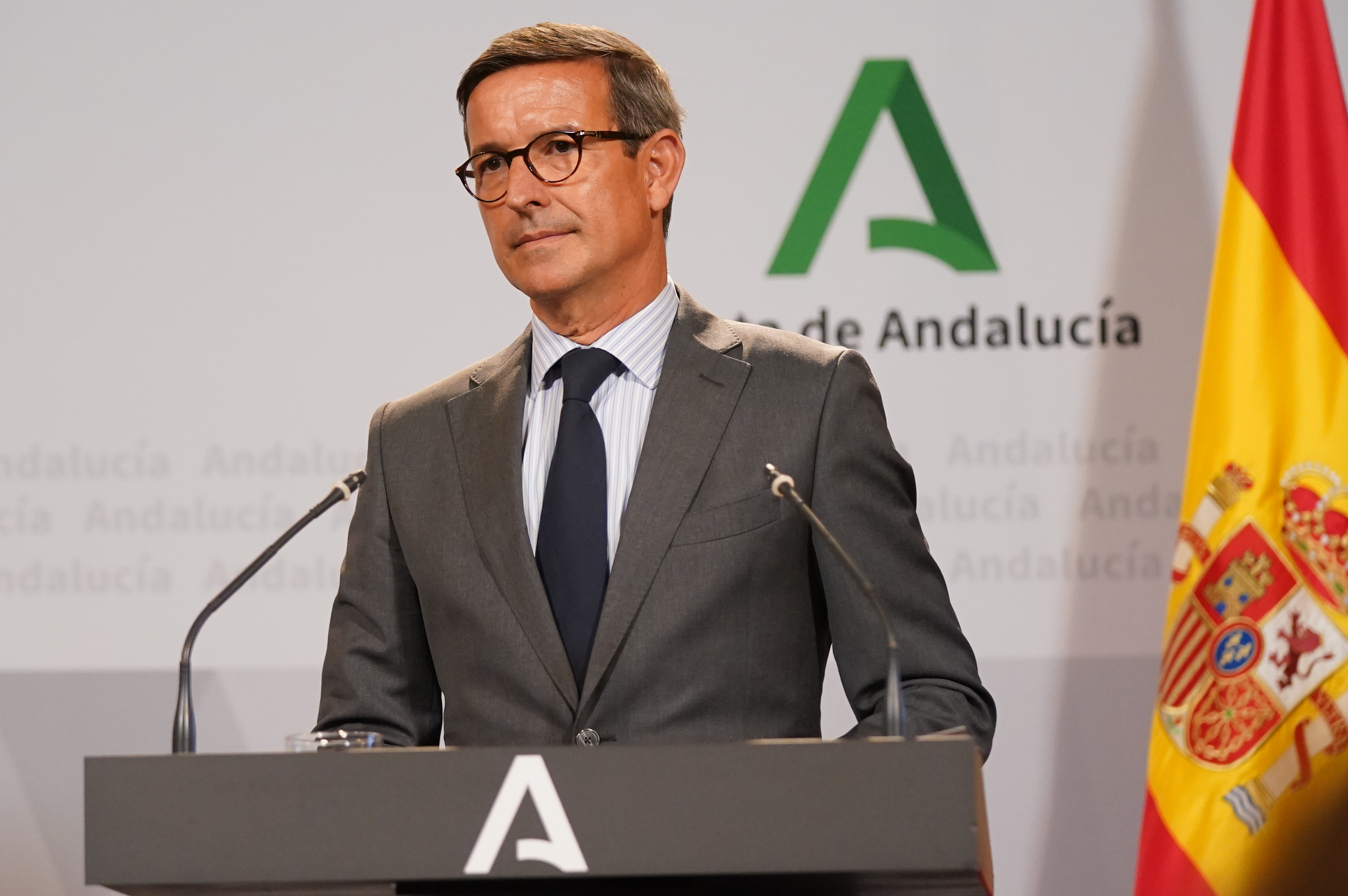 El consejero de Industria, Energía y Minas, Jorge Paradela, en la rueda de prensa posterior al Consejo de Gobierno