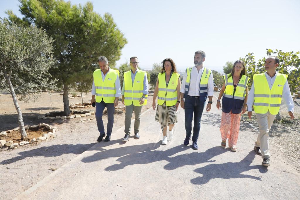 Visita de Ramón Fernández-Pacheco al cordel de la Campita. 