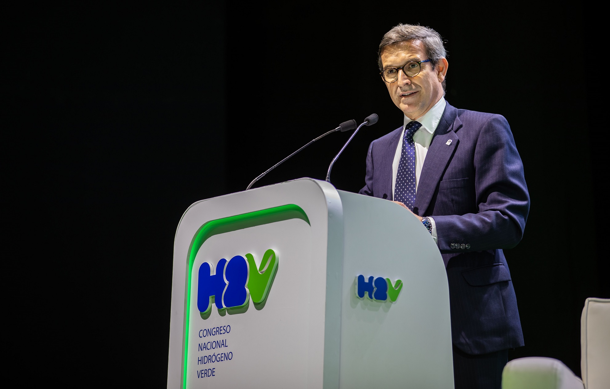 El consejero de Industria, Energía y Minas, Jorge Paradela, clausura el primer Congreso Nacional de Hidrógeno Verde.