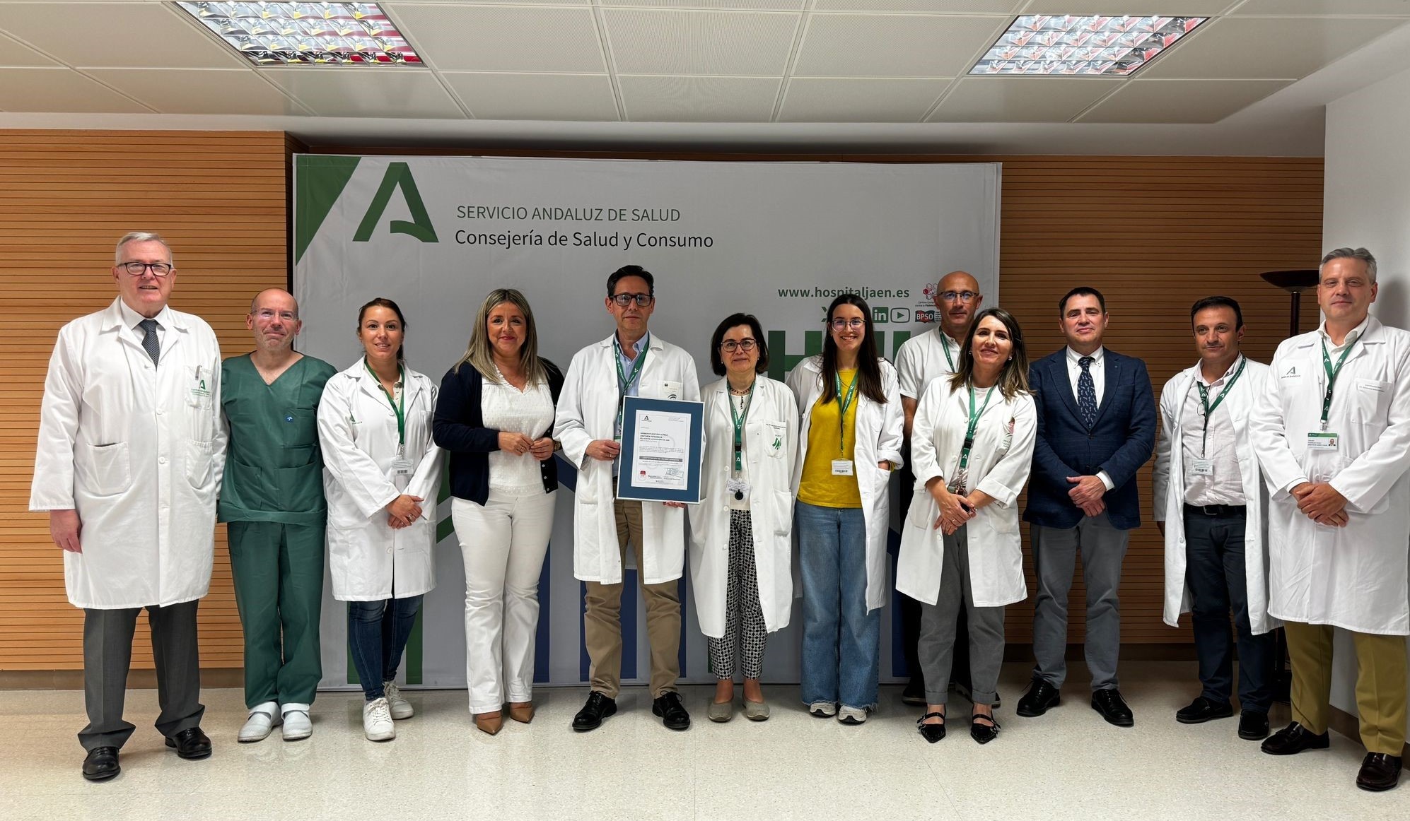 Entrega de la certificación de calidad a la UGC Anatomía Patológica del HU de Jaén_090524