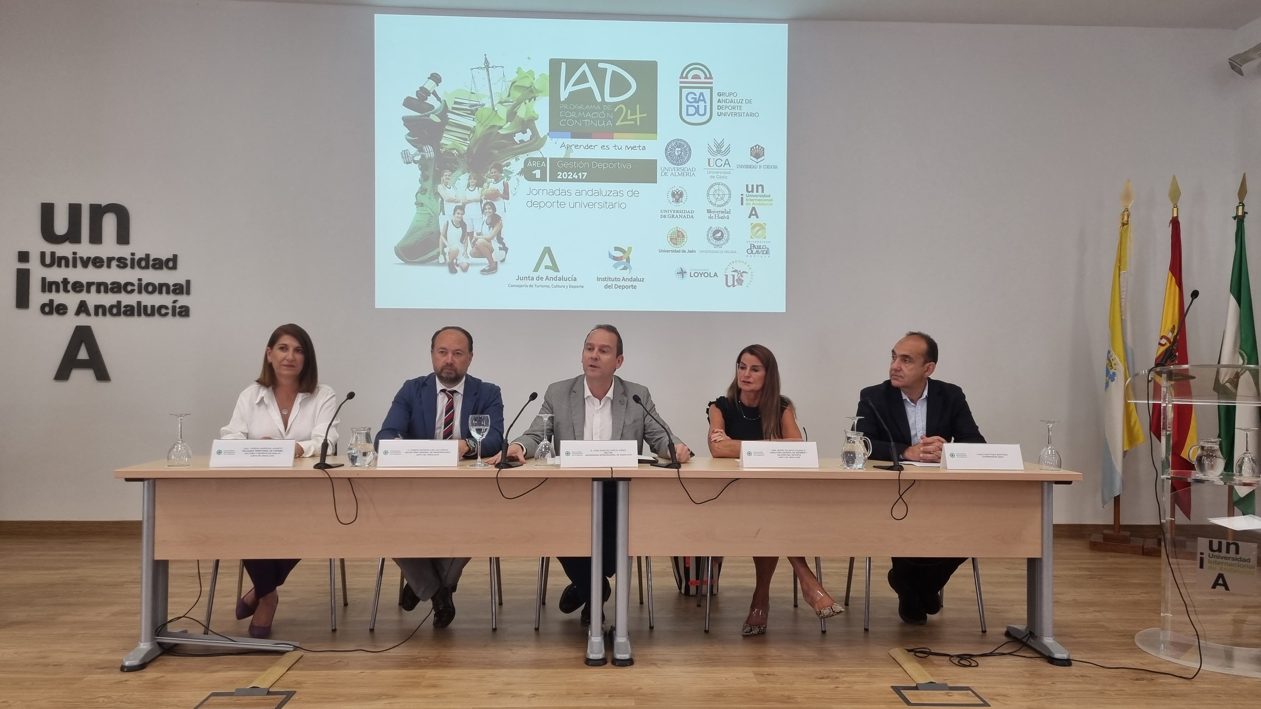 Ramón Herrera durante la inauguración de las jornadas de deporte universitario