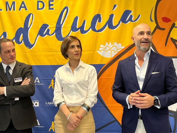 La secretaria general de AGAPA, en un momento de la presentación de la PPV en supermercados Plaza