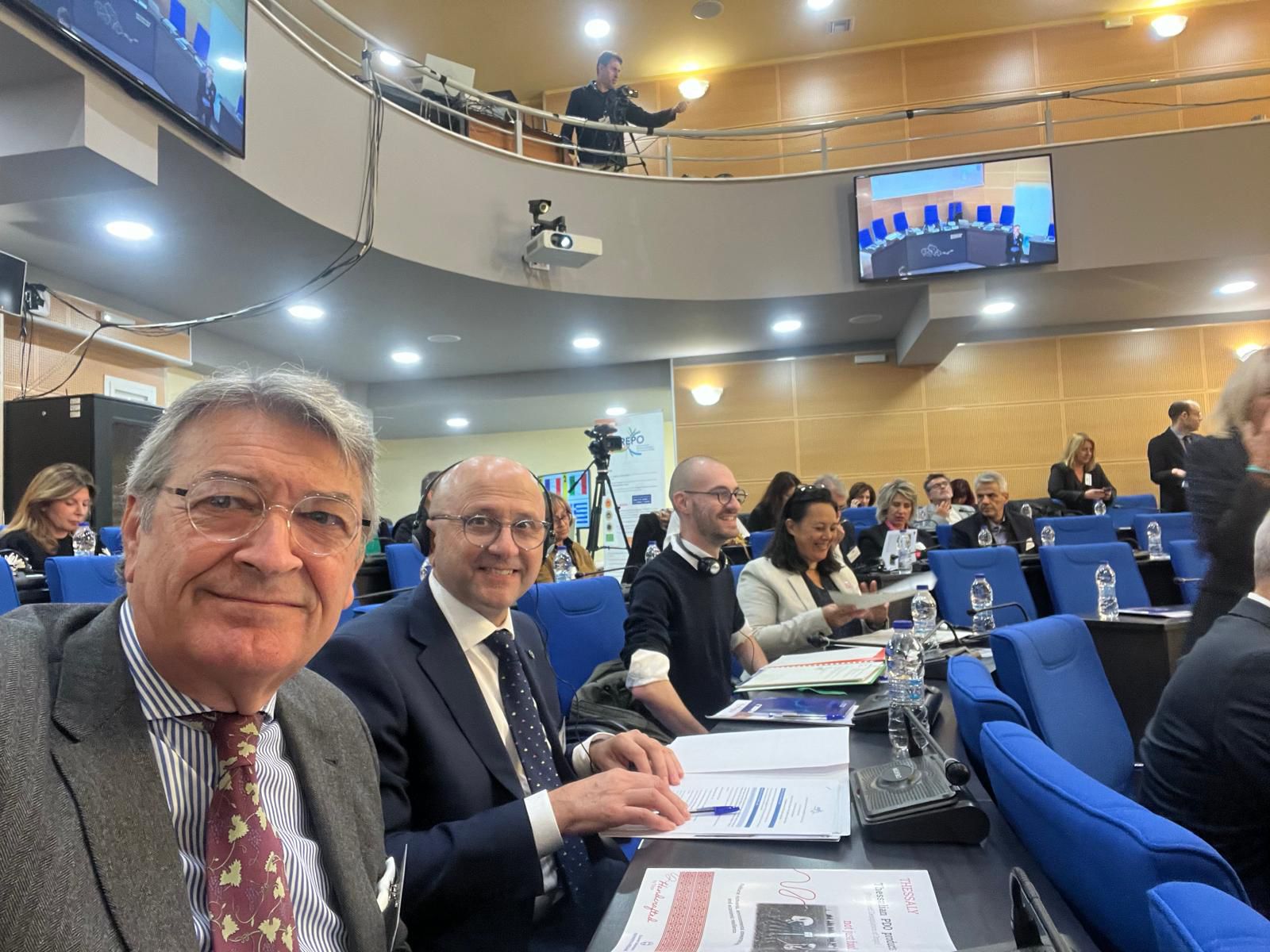 El secretario de Agricultura en reunión CADO