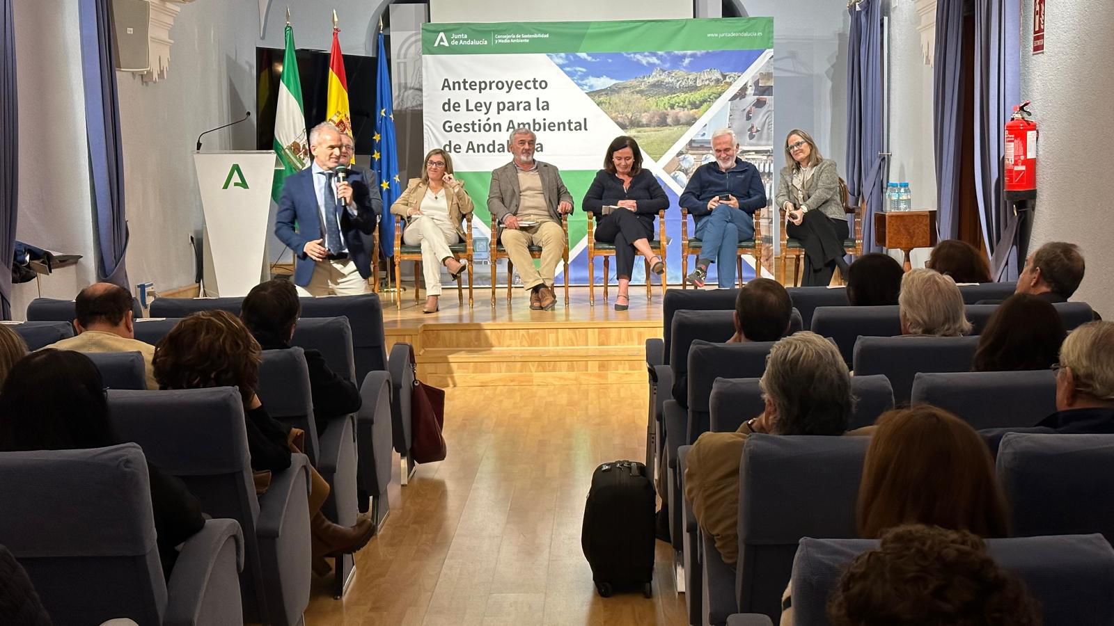 Acto de presentación del anteproyecto de Ley para la Gestión Ambiental de Andalucía en Córdoba.