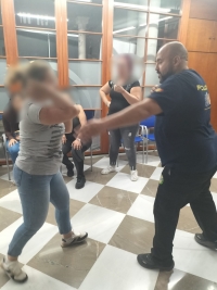 Un total de 40 víctimas de violencia de género reciben un curso de defensa personal en Granada