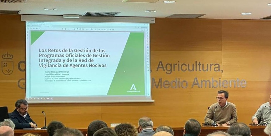 Exposición sobre los retos de la gestión